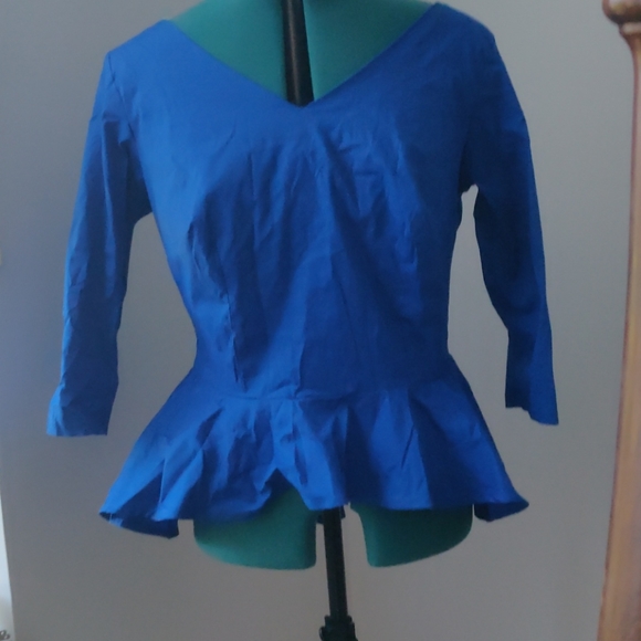 XL Pinup Girl Haley top in blue - Picture 2 of 2